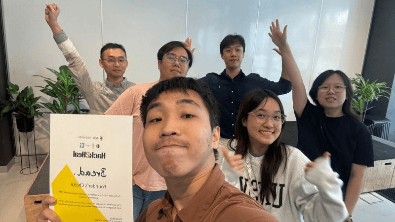 Team Bread at UNSW Founders with the Hack2Heal Founder's Choice Award